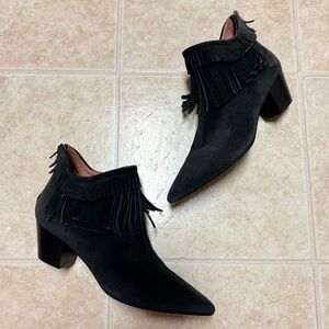 L’autre Chose Black Leather Fringe Booties Size 40